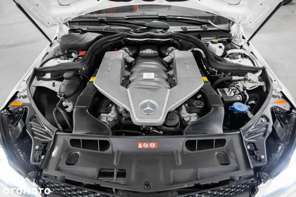 Mercedes-Benz Klasa C 63 AMG 7G-TRONIC Performance Plus SPORT EDITION - 23