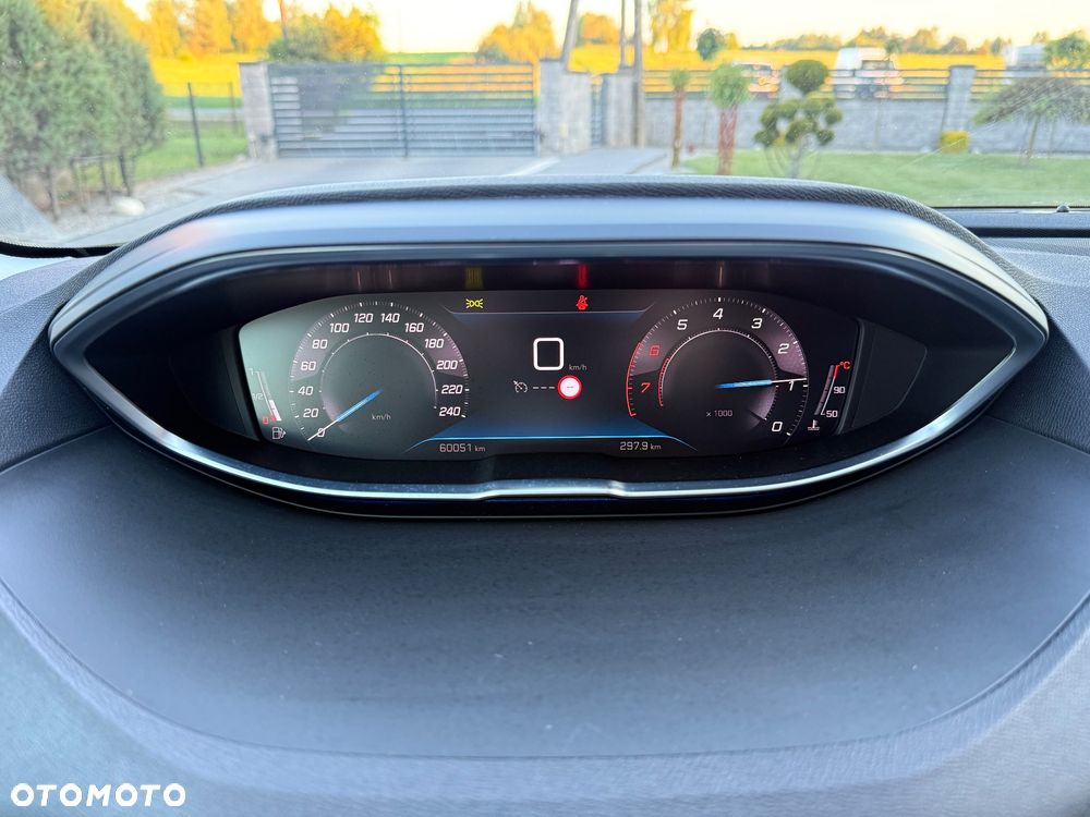 Peugeot 3008 1.2 PureTech Active Pack S&S - 19