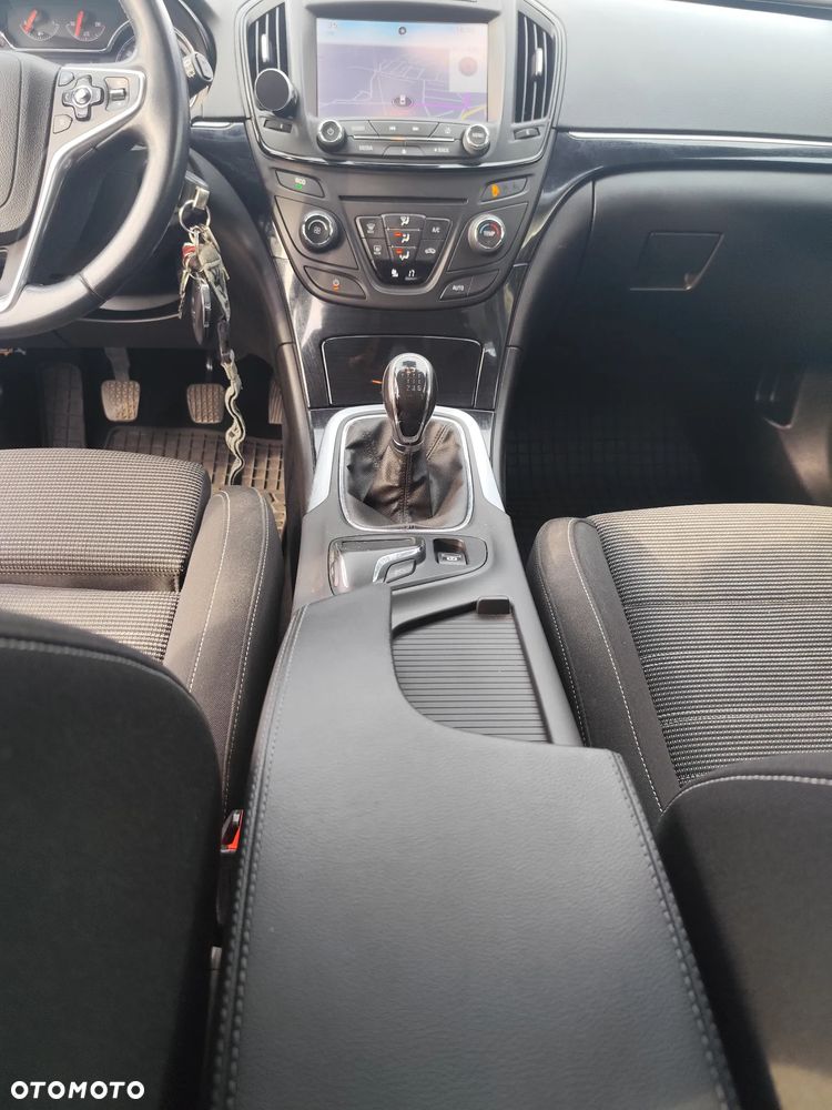 Opel Insignia - 17