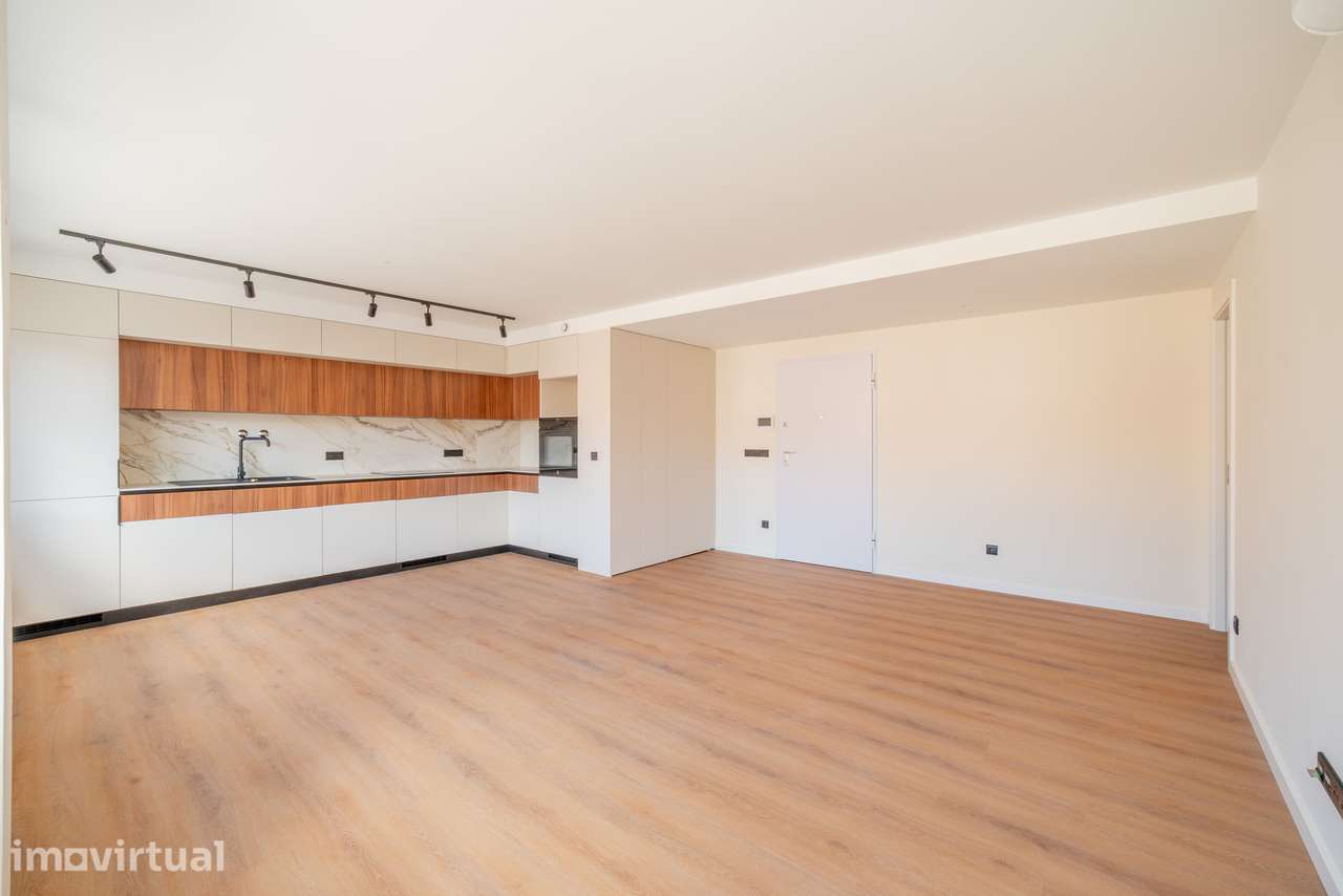 Apartamento T2 Remodelado c/Garagem e Elevador | Torres Vedras, centro - Grande imagem: 4/27