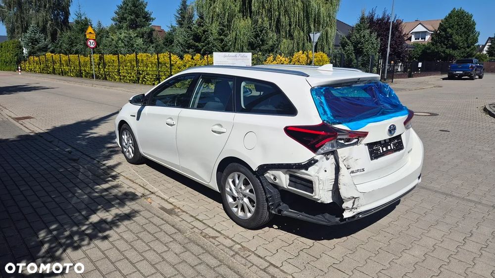 Toyota Auris 1.8 VVT-i Automatik Comfort - 4