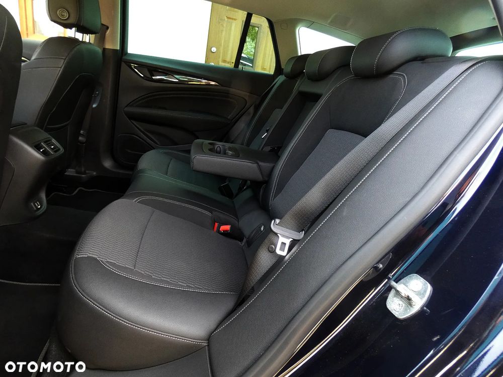 Opel Insignia CT 2.0 CDTI Exclusive S&S - 28