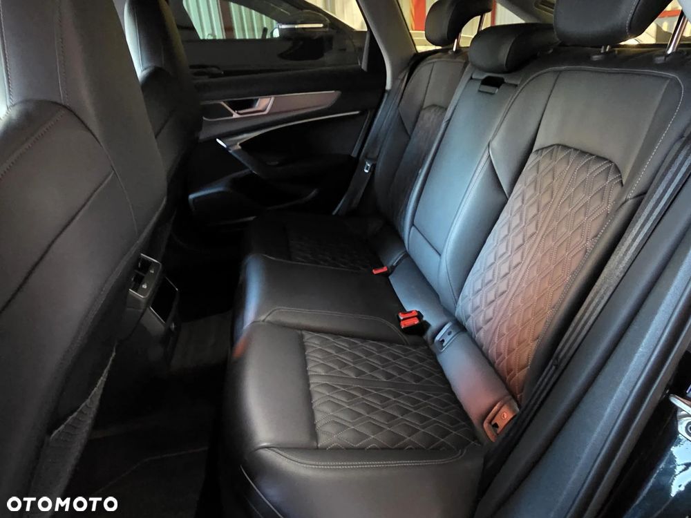 Audi A6 Avant 55 TFSI e quattro S tronic S line - 5
