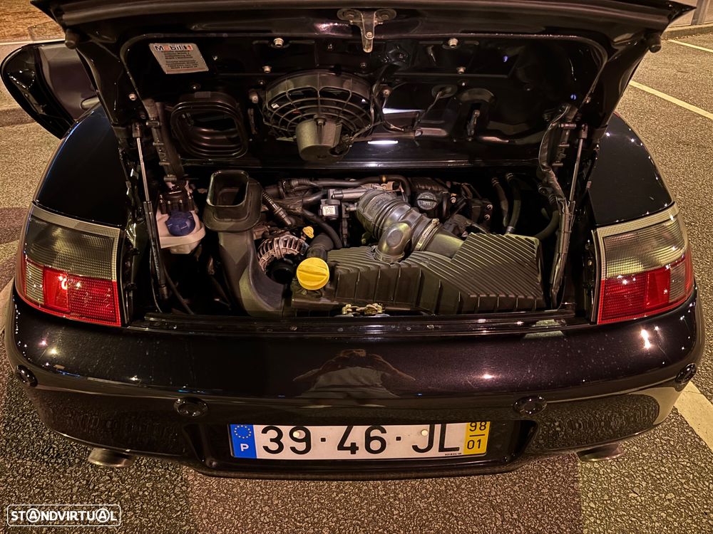 Porsche 911 (996) Carrera Coupé - 10