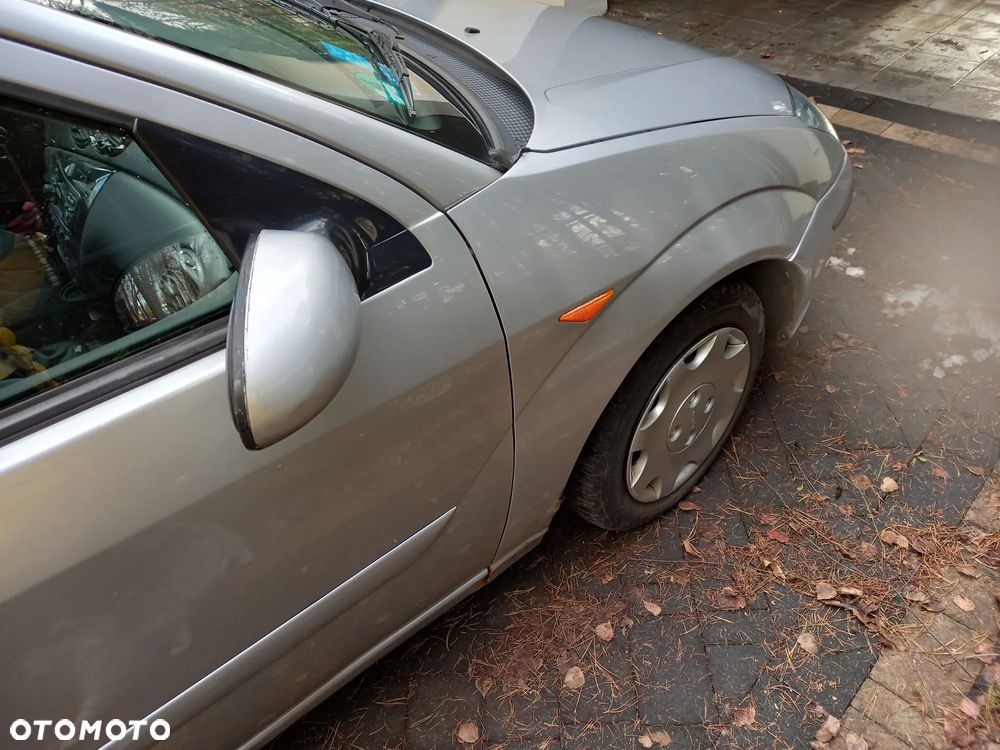 Ford Focus 1.8 Trend - 3