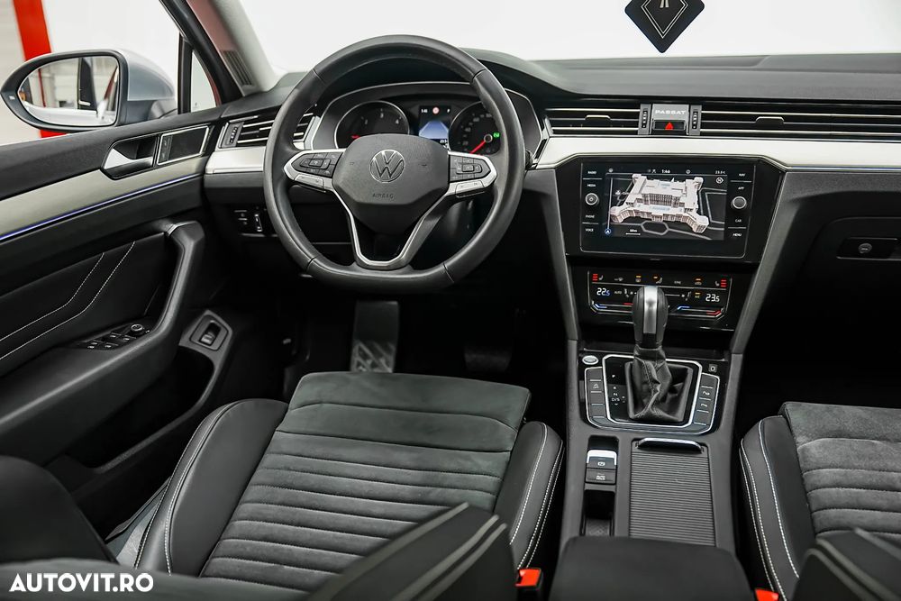 Volkswagen Passat 2.0 TDI DSG Highline - 16