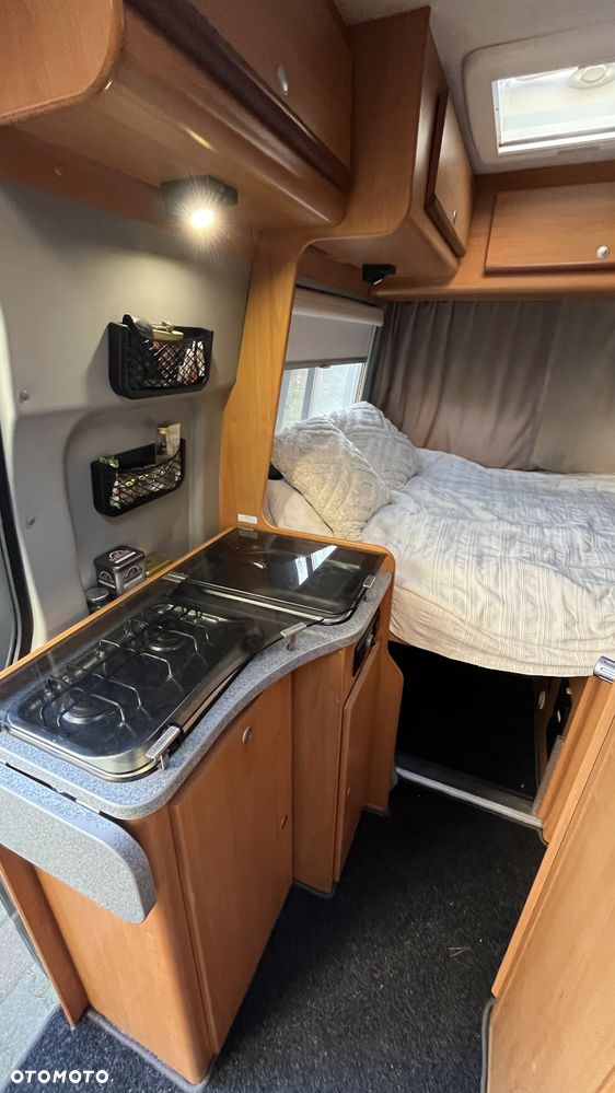 Ford Dethleffs Globecar KamperVan - 10