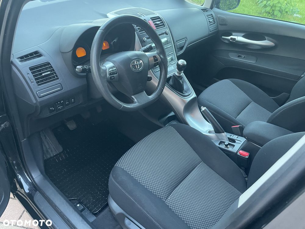 Toyota Auris 1.6 Life - 14