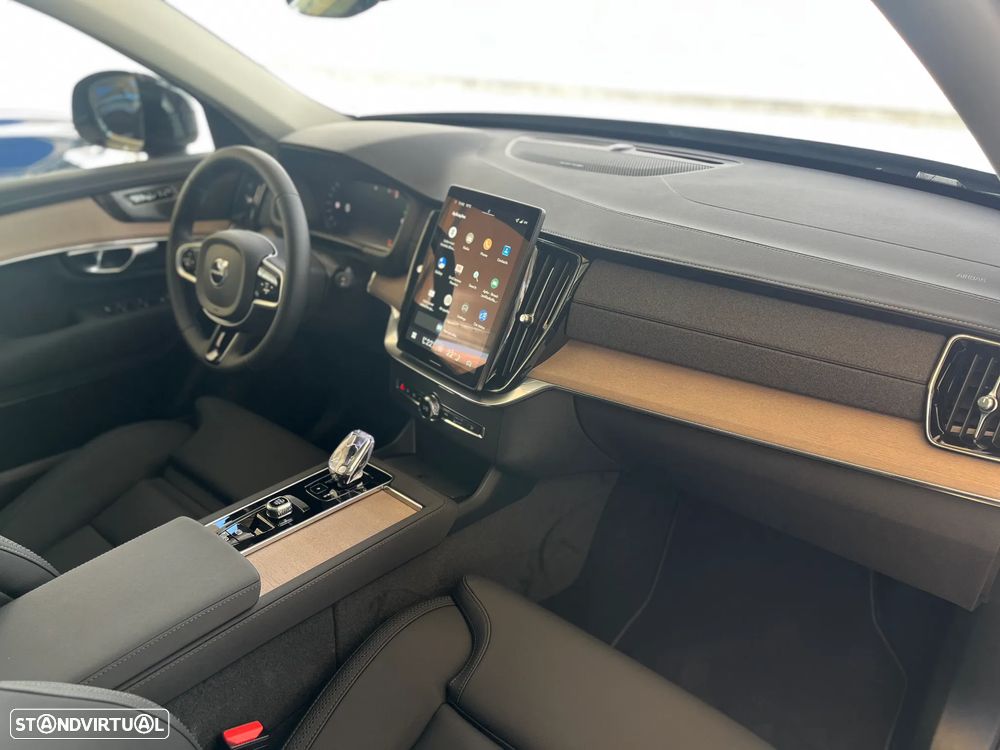 Volvo XC 90 2.0 T8 PHEV Plus Dark AWD - 3