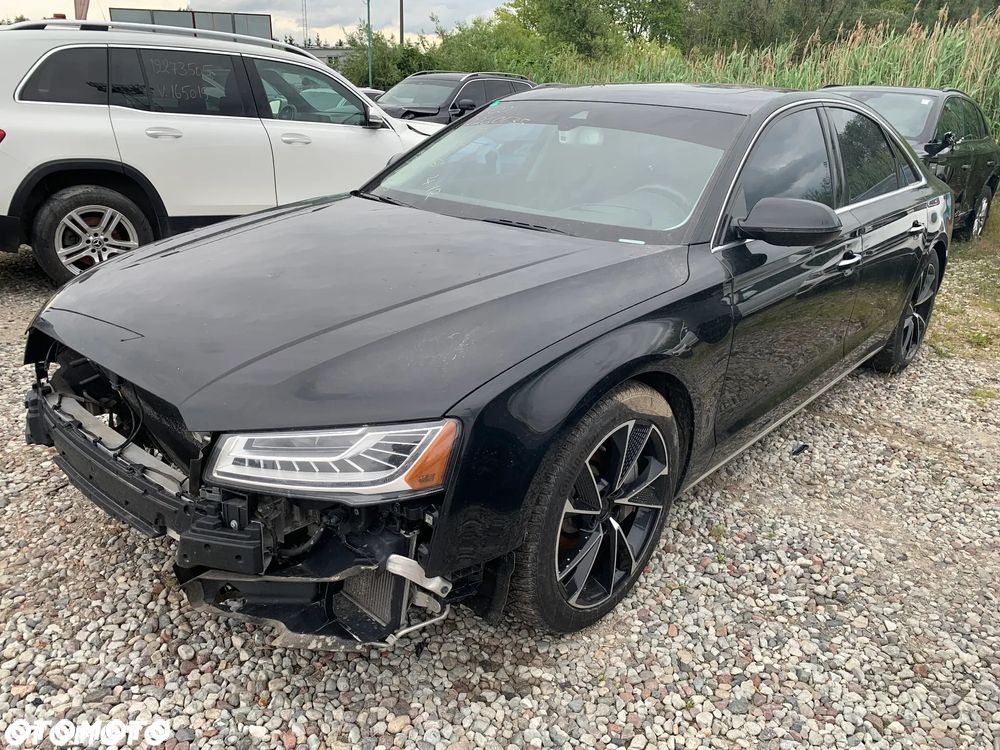 Audi A8 - 1