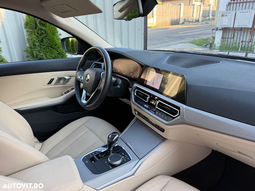 BMW Seria 3 320d xDrive AT MHEV - 17