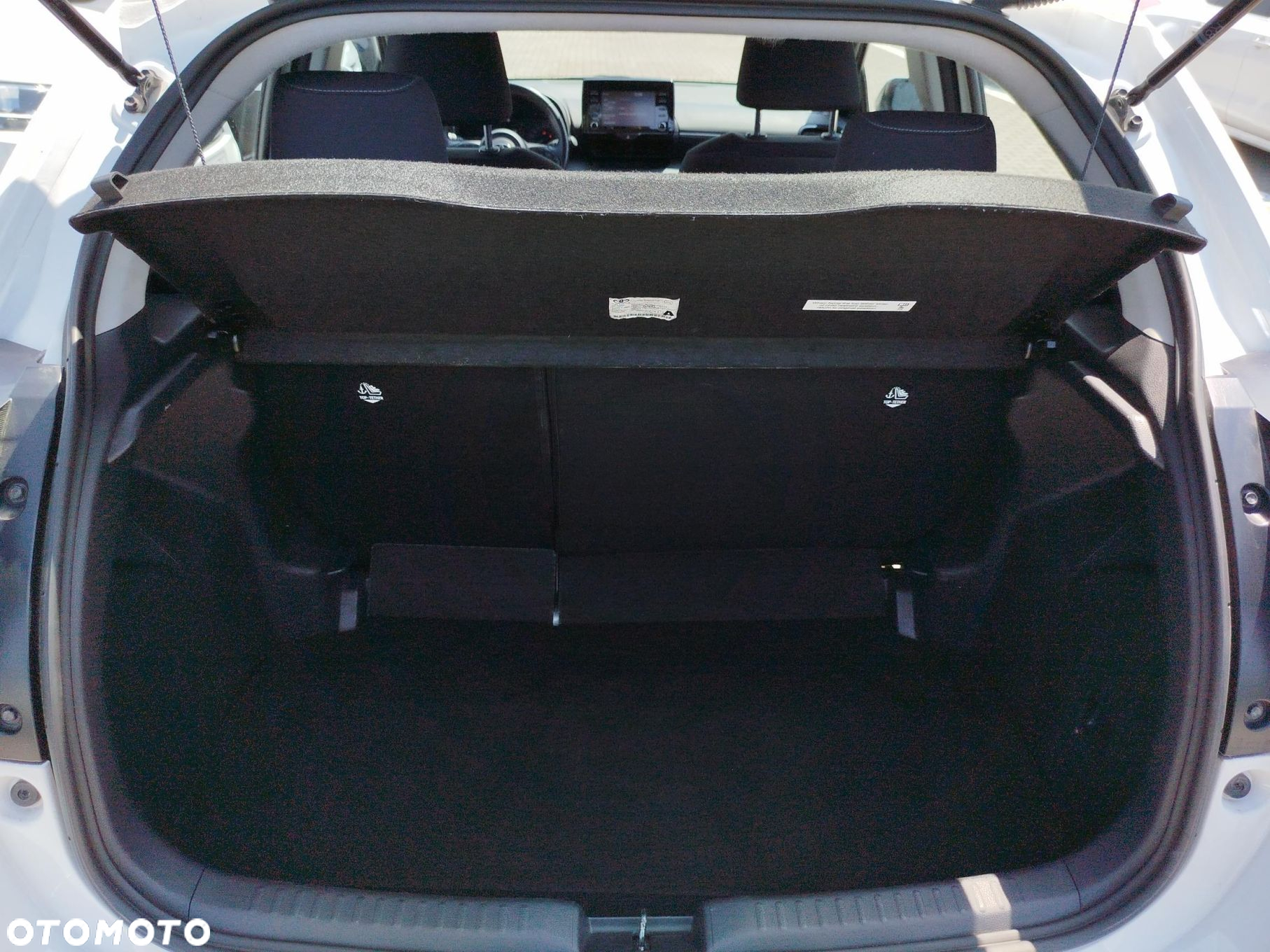 Toyota Yaris - 13