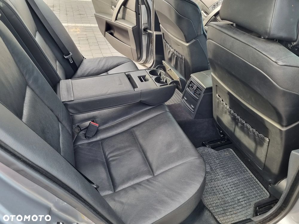 BMW Seria 5 - 23