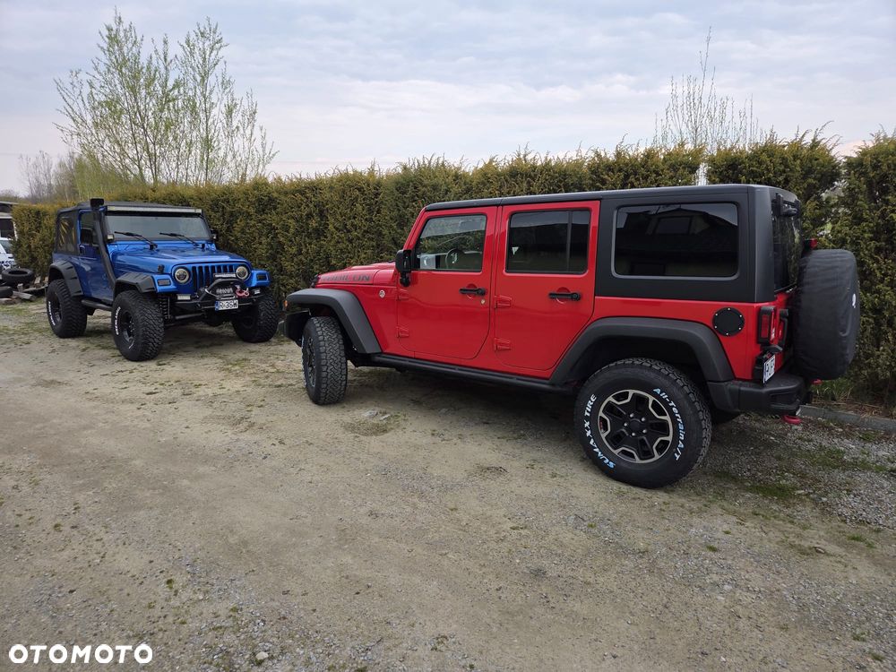 Jeep Wrangler - 25