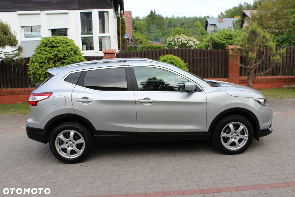 Nissan Qashqai 1.6 dCi Xtronic TEKNA - 5
