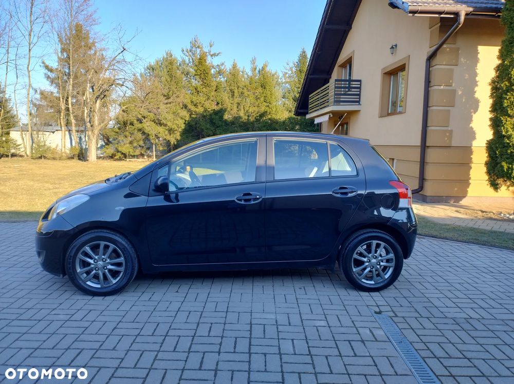 Toyota Yaris 1.33 Active - 4