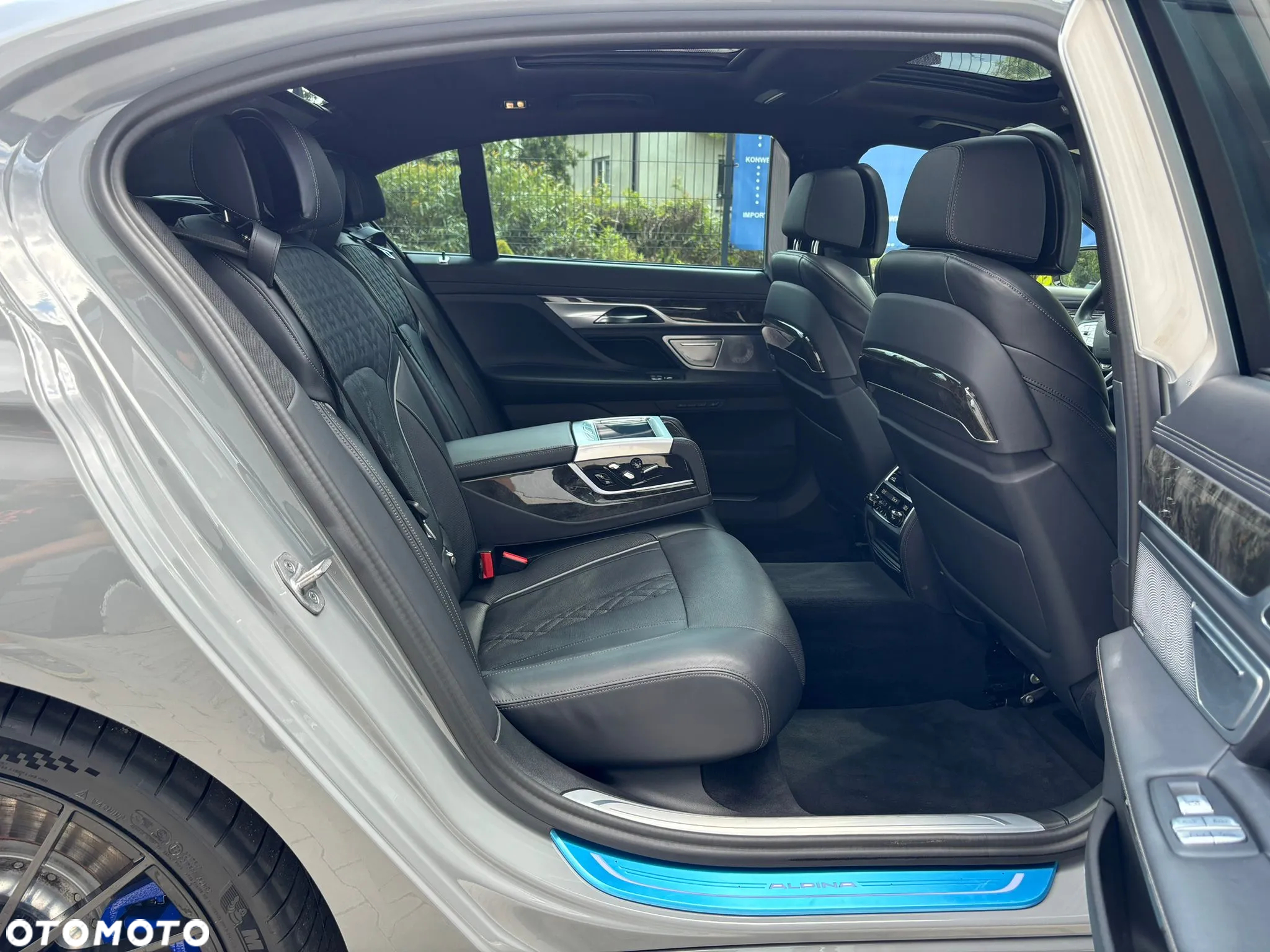 BMW-ALPINA B7 Biturbo - 18