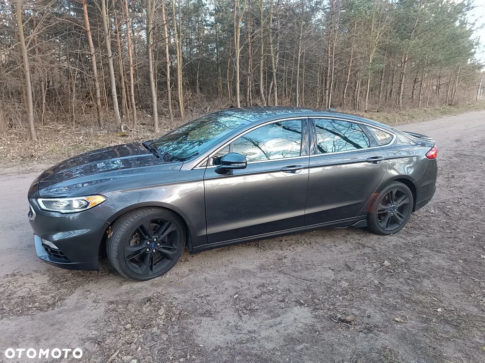 Ford Fusion - 15