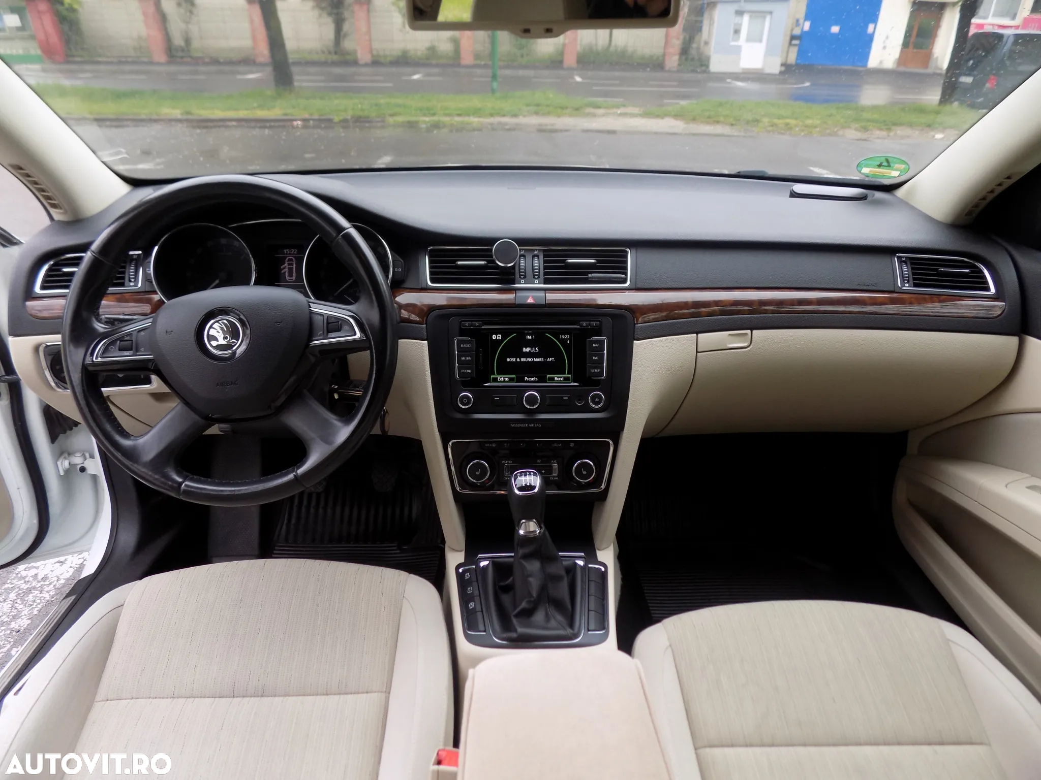 Skoda Superb Combi 2.0 TDI Elegance - 14