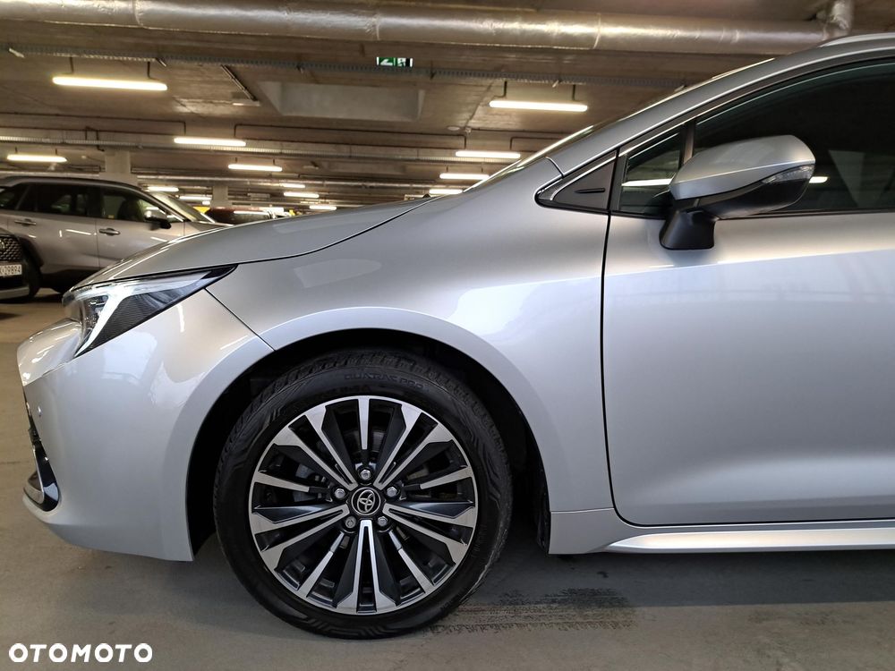 Toyota Corolla 1.8 Hybrid Style - 34