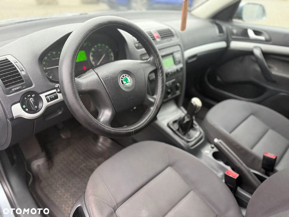 Skoda Octavia 1.9 TDI DPF Ambiente - 23