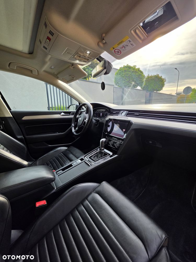 Volkswagen Passat 2.0 TDI BMT Highline DSG7 - 28