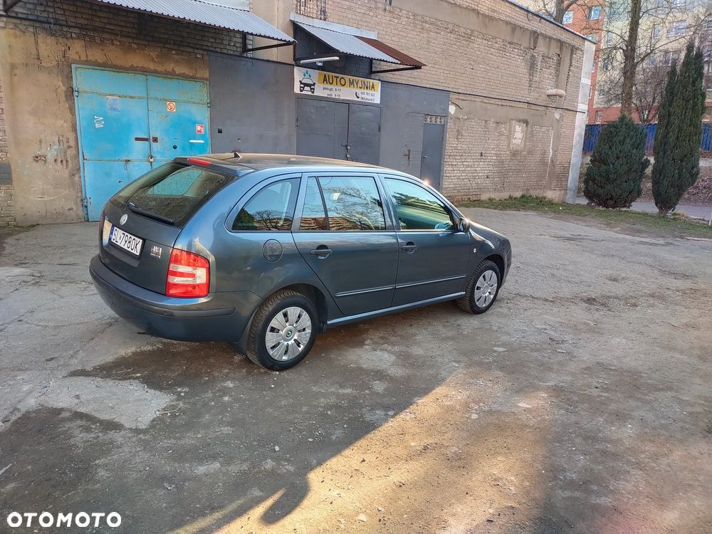 Skoda Fabia 1.4 16V Fresh - 4