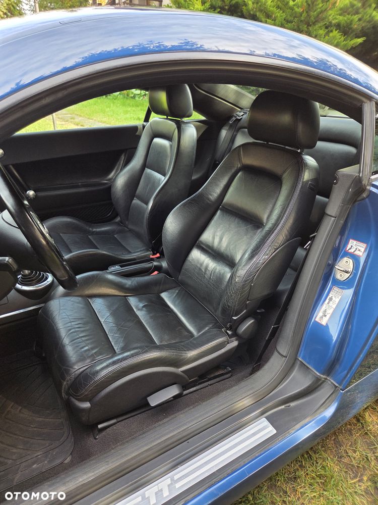 Audi TT Coupé - 21