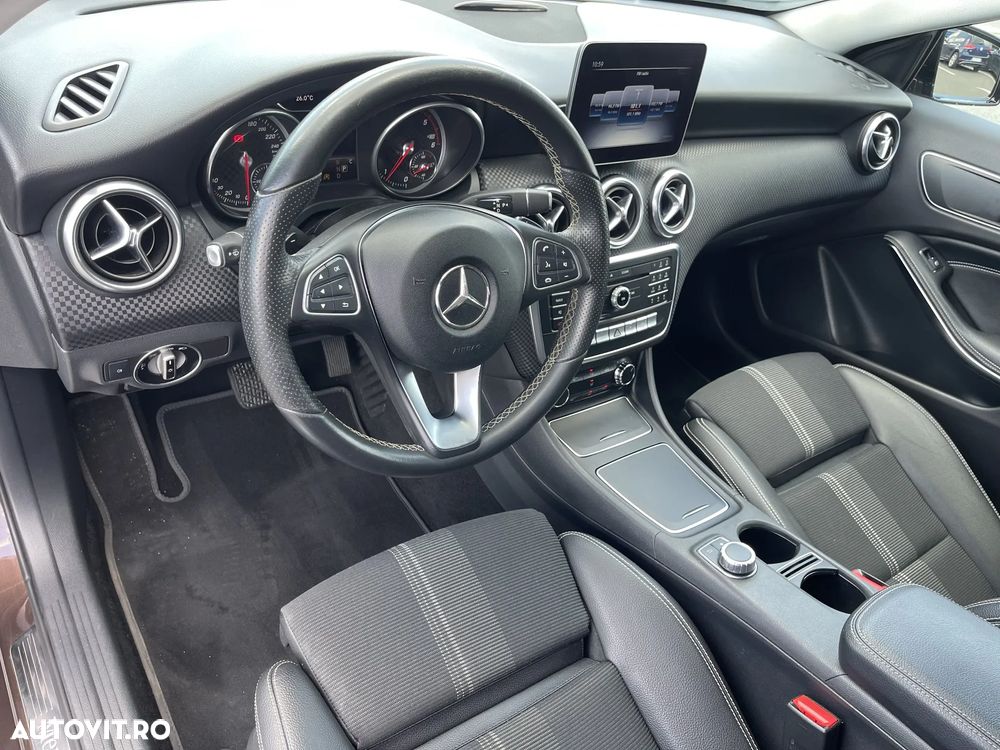 Mercedes-Benz A 180 d 7G-DCT Urban - 10