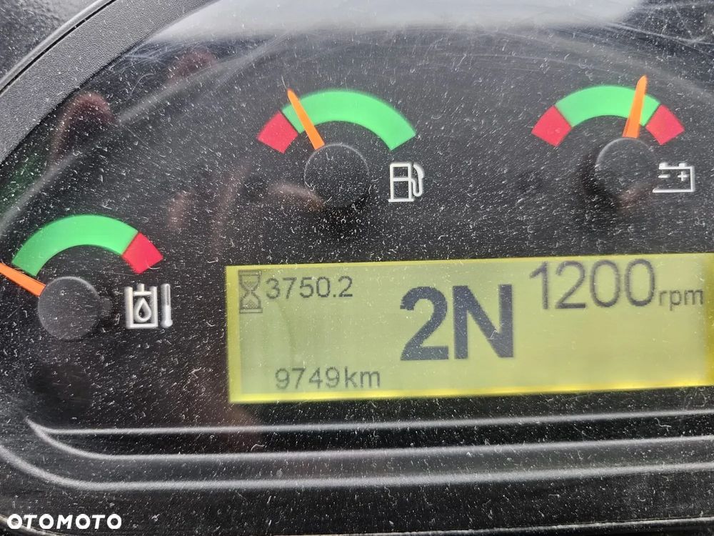 Caterpillar 908M - 13