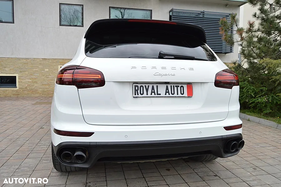 Porsche Cayenne Diesel Platinum Edition - 20