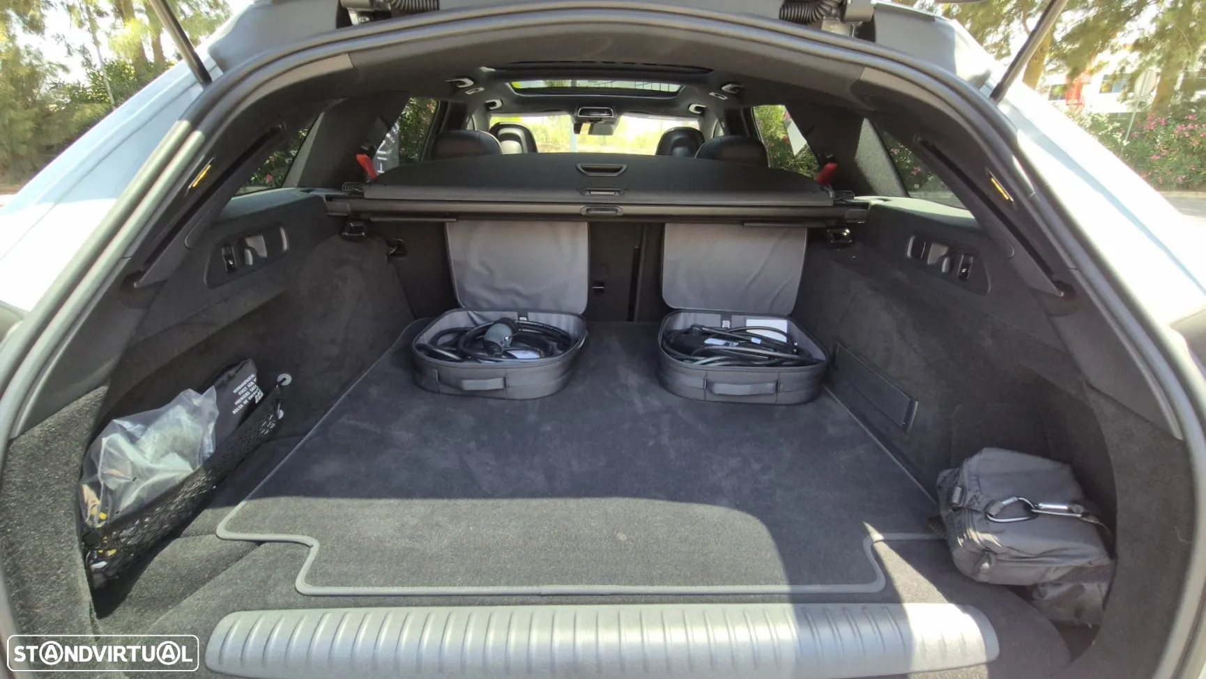 Mercedes-Benz E 53 AMG Hybrid 4Matic+ - 24