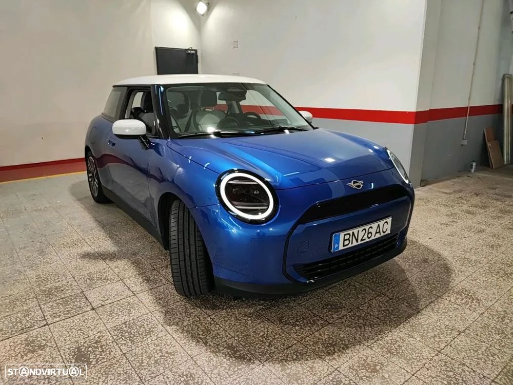 MINI 3 Portas Cooper E Classic S - 4