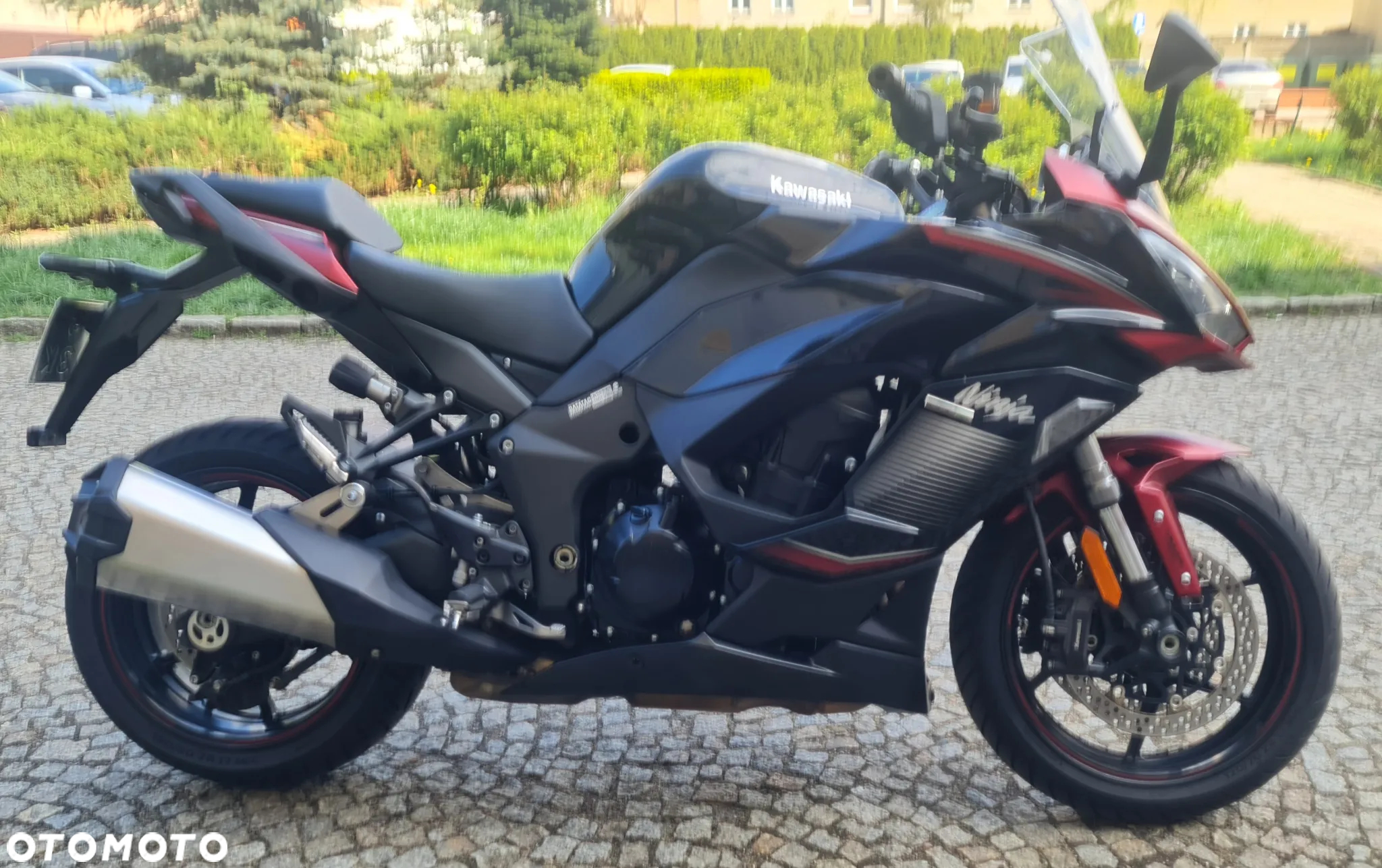 Kawasaki Ninja 1000 SX - 2