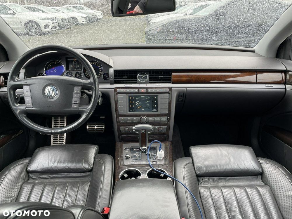 Volkswagen Phaeton - 5