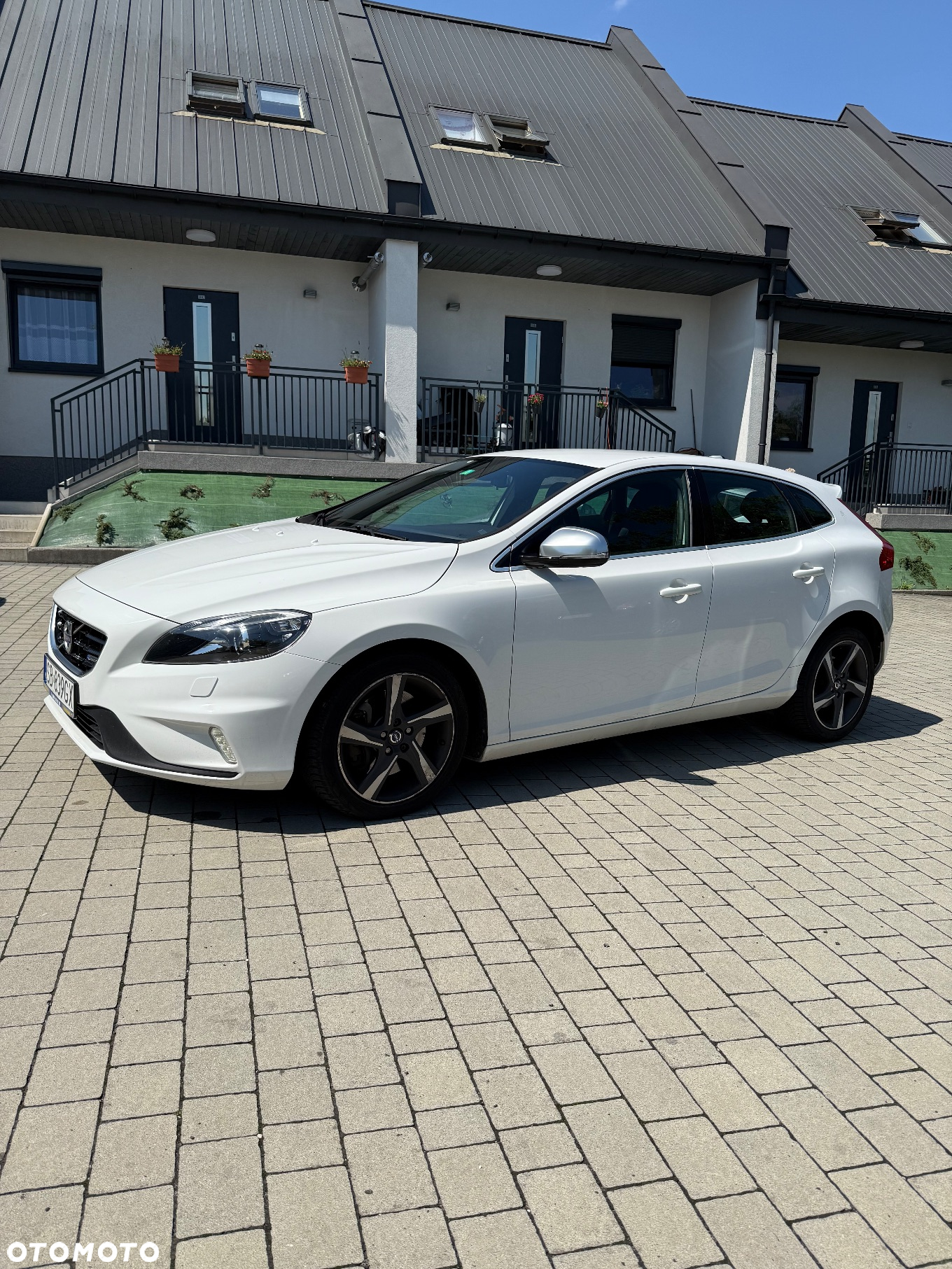 Volvo V40 D4 Geartronic R Design - 9