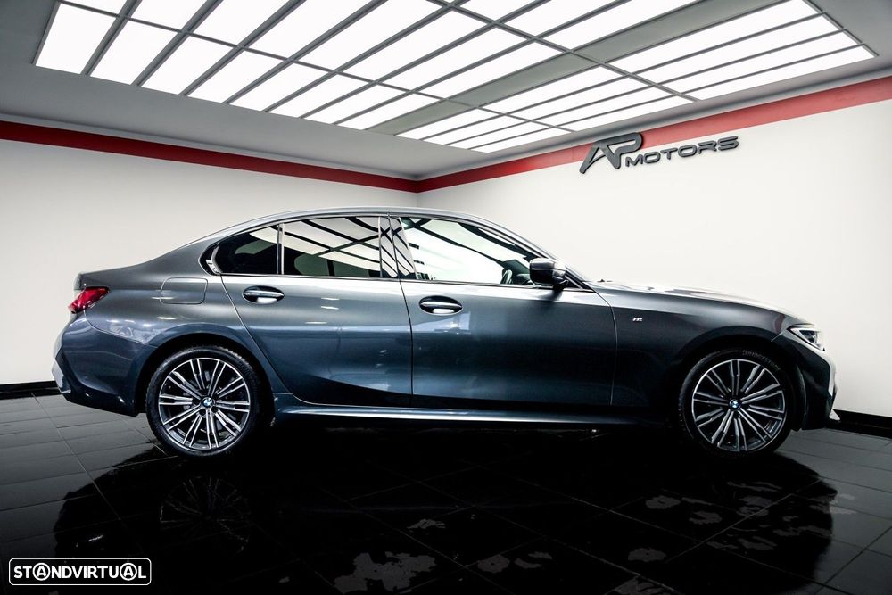 BMW 330 e iPerformance Pack M - 12