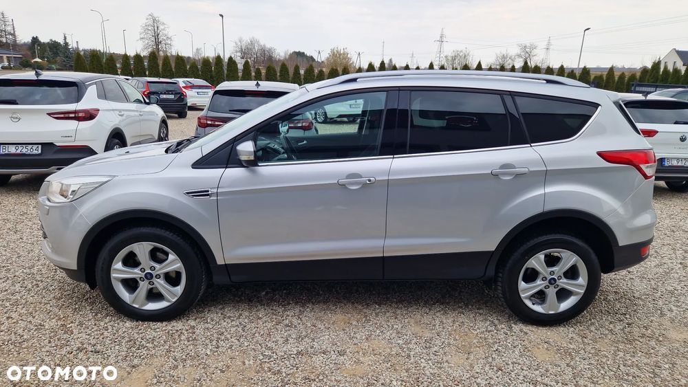 Ford Kuga 1.6 EcoBoost 2x4 Titanium - 25