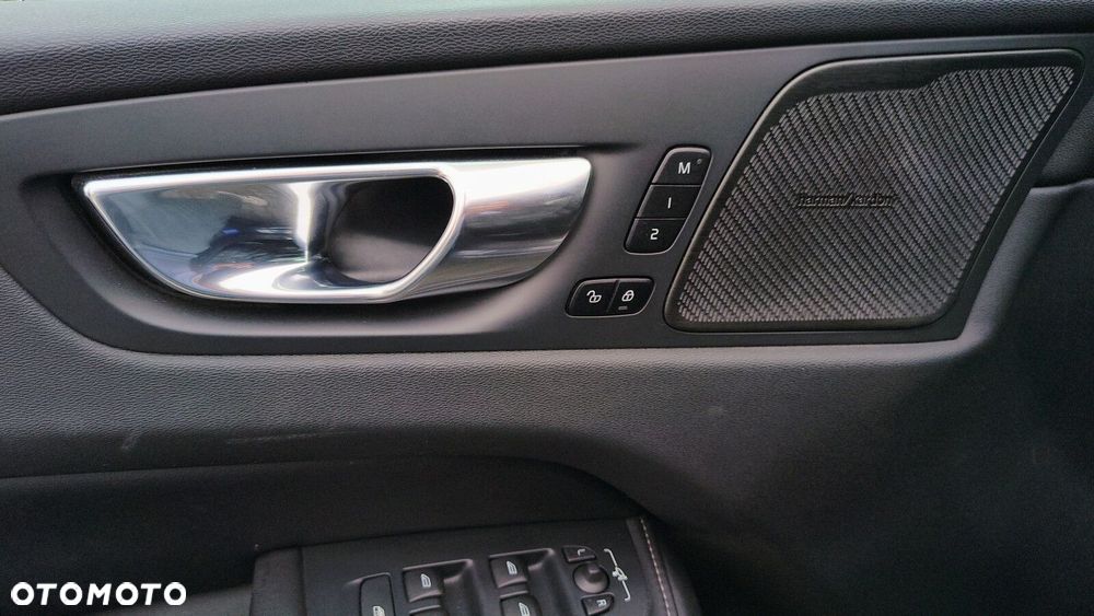 Volvo XC 60 - 23