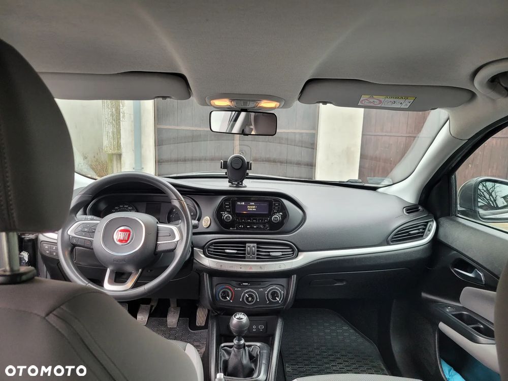 Fiat Tipo 1.4 16V Opening Edition - 16