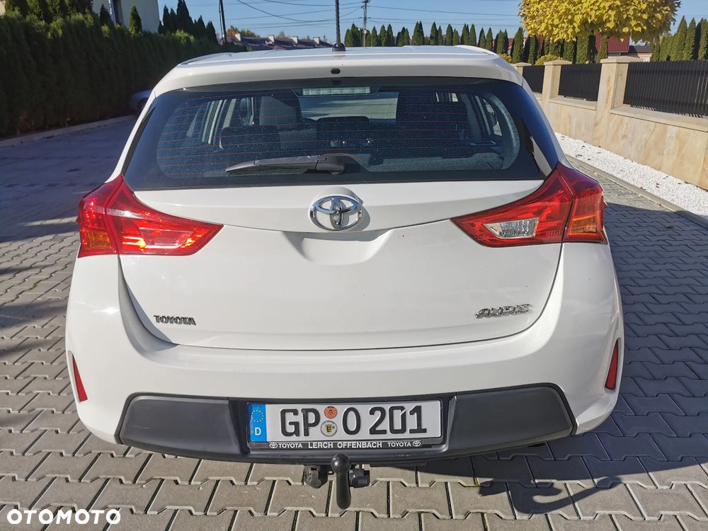 Toyota Auris - 5