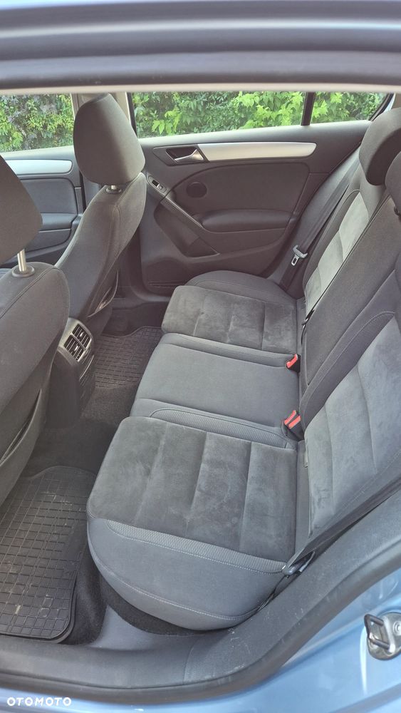 Volkswagen Golf 2.0 TDI Highline - 14