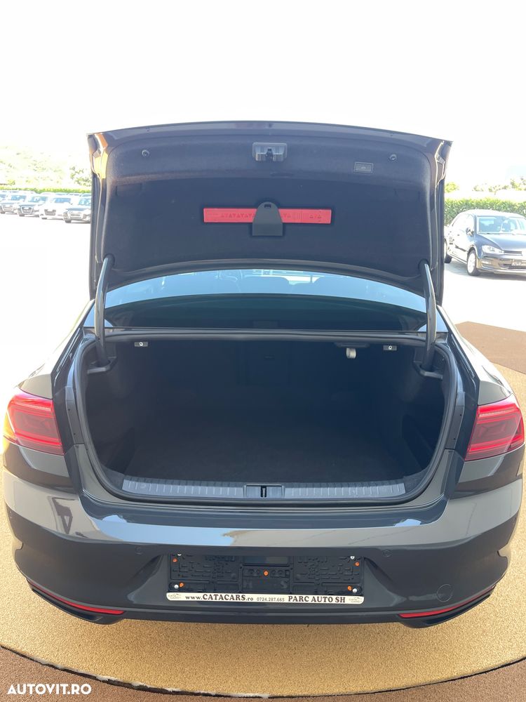 Volkswagen Passat 1.6 TDI SCR DSG Business - 26