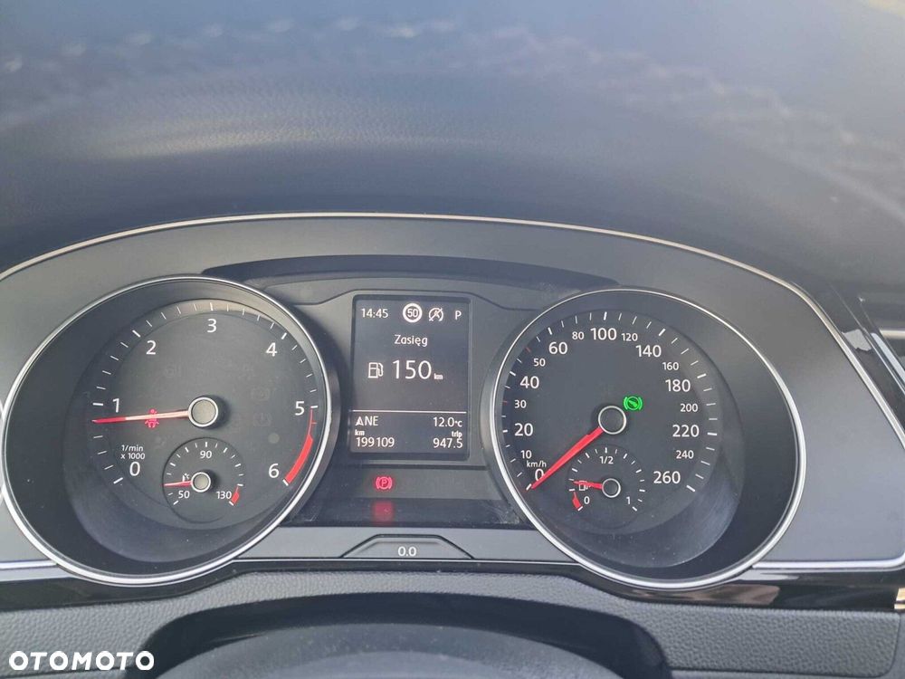 Volkswagen Passat Variant - 9