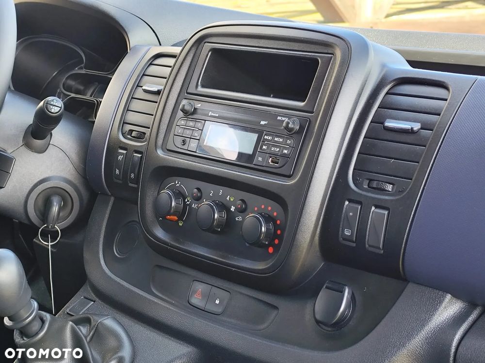 Opel Vivaro - 14