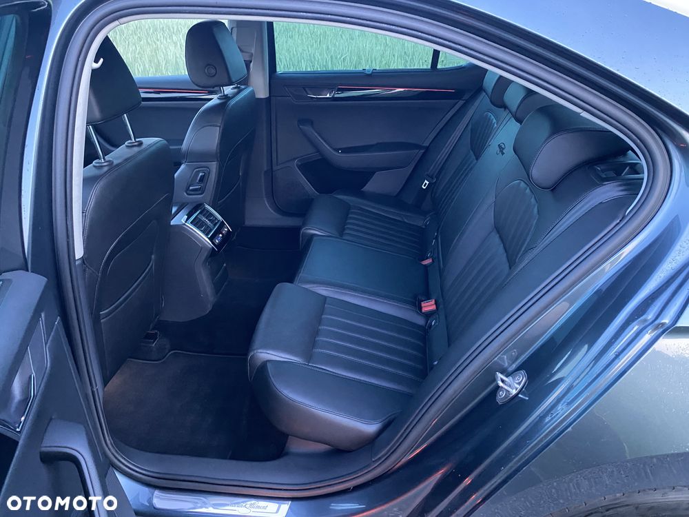 Skoda Superb 2.0 TDI 4x4 L&K DSG - 20