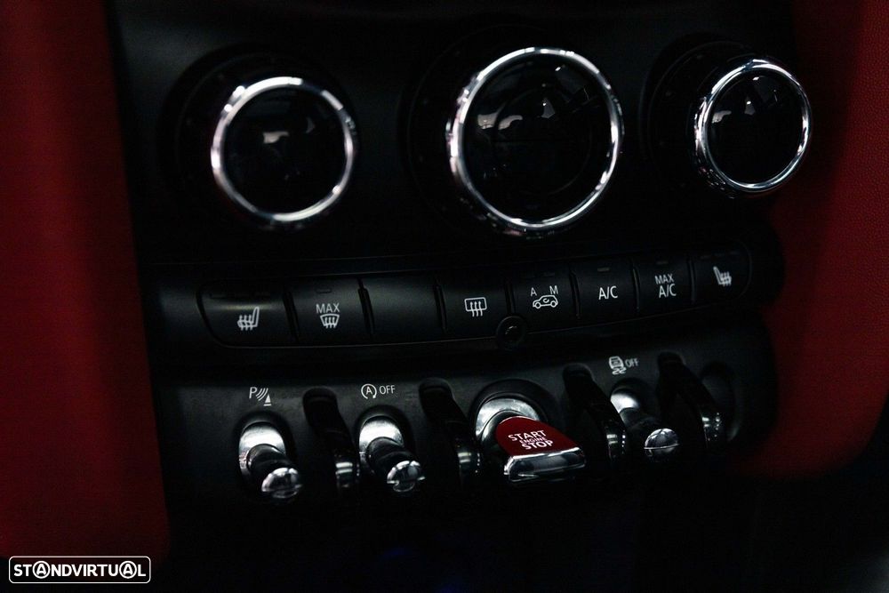 MINI 3 Portas John Cooper Works - 33