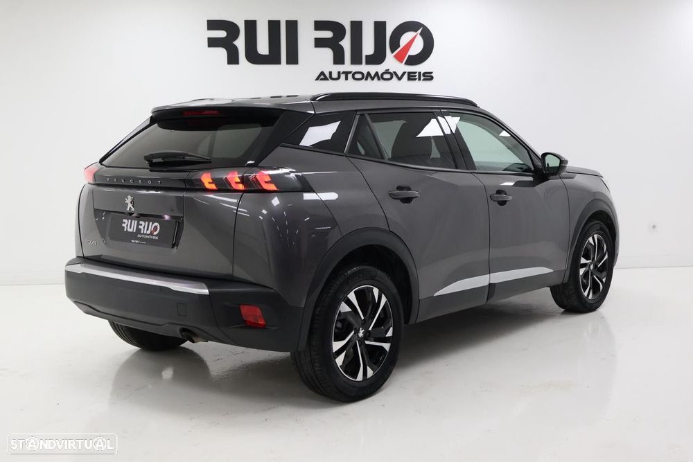 Peugeot 2008 1.2 PureTech Allure - 3