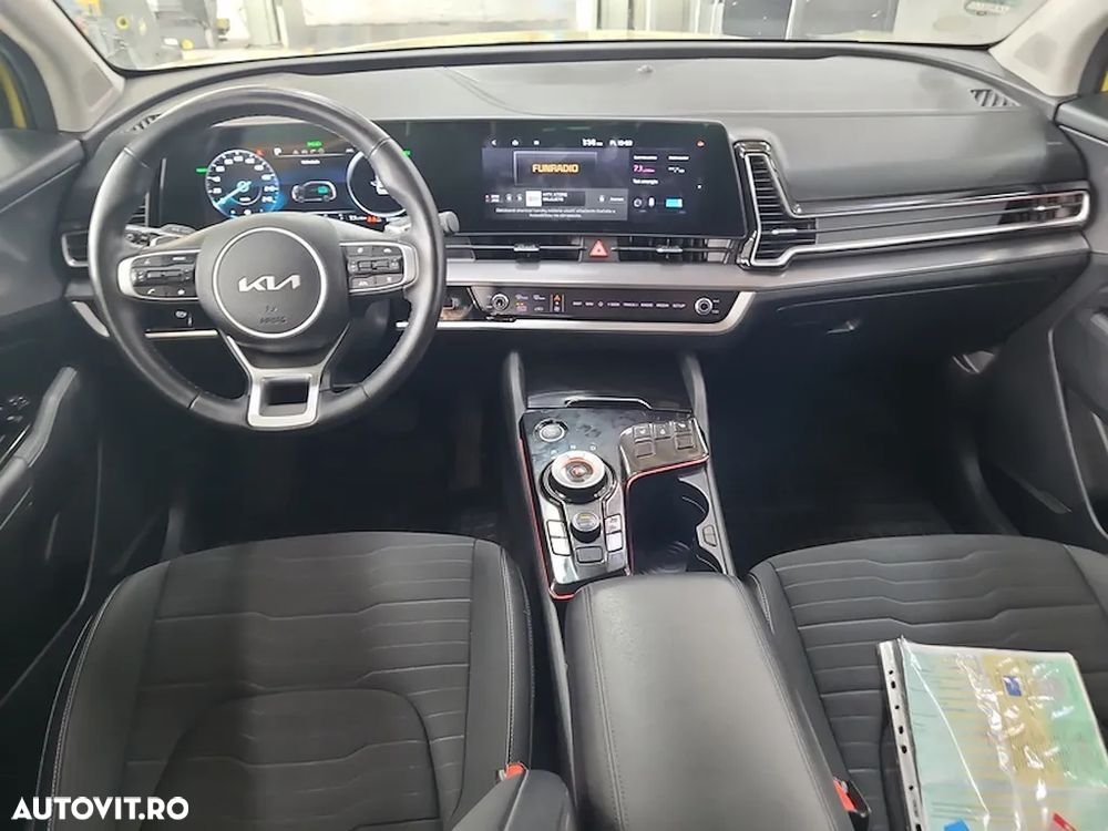 Kia Sportage 1.6 T-GDI HEV 6AT 4x4 Style - 4