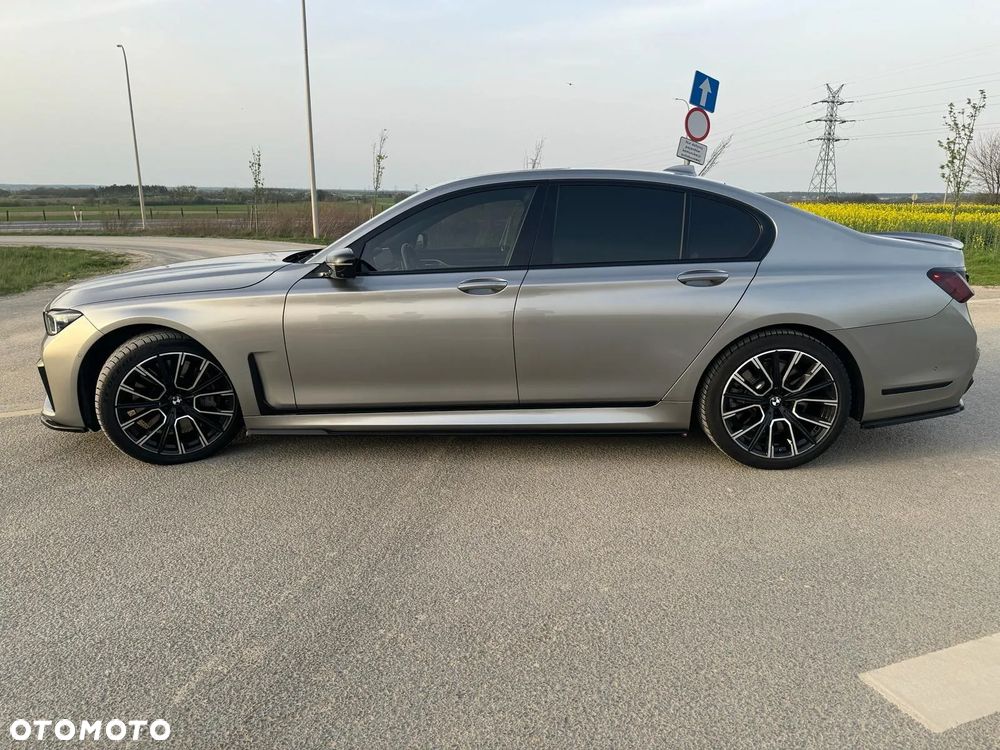 BMW Seria 7 750i xDrive - 6
